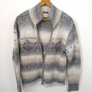 Columbia Gray and Cream Knit Cardigan